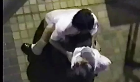 E tudo começou com conversa inofensiva sobre sexo através do ânus e um pequeno, mas de alguma forma aconteceu que a cadela foi fodida por dois paus filme pornô de meninas na bunda, e o resto das pessoas está esperando um pelo outro.