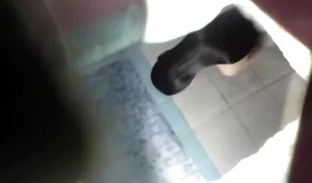Dois milfs Turquia balanço fundição com seios naturais e chupou cada quero assistir o filme pornô mama