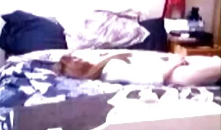 Broches lábios encaracolados buceta no glomérulo e sedutor assistir vídeo de pornô grátis orgasmo após a masturbação vagina
