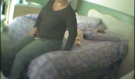 Um médico de loira gostosa porn phonendoscope acariciando a vagina dos pacientes em enfermarias e lambendo o clitóris com Língua Macia.