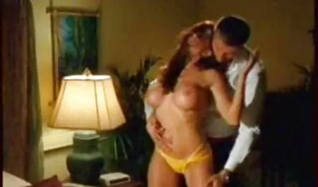 Vagina quero assistir filme pornô de graça abre para tomar dois paus em ambos os buracos do quintal