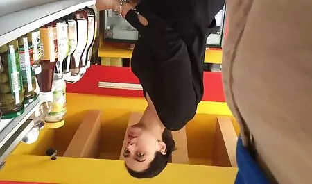 Em casa, uma esposa fiel de uma família Cazaque enriquece o pau duro do marido com a ver vidio pono boca suavemente