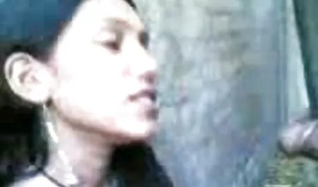 Gêmeos fode vômito, ao mesmo tempo videos porno melhores ficando ambos na garganta com um pênis grande