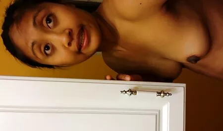 Uma garota esbelta quer ter o novo significado na bunda de seu magro e ela tinha organizado uma festa, anal em que qualquer um pode transar com ela na bunda, e a maior aventura da noite é penetrada duas vezes em anal e ela está feliz em sentar-se em duas video sexo grátis bunda, na parte de trás da bunda.