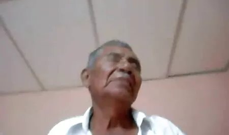 Uma Namorada Peituda, terrível, interminável, ascensão contínua de seu namorado para fazer sexo e ela nem percebeu que sua mãe podia ver todas essas coisas, em seguida, levou-a para o quarto para foder duro nela vídeo de pornô dos simpsons