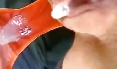 Ontem à noite, investindo a vida redtube vídeo pornô de uma virgem, para mimá-la