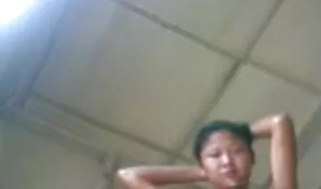Pornô viu a famosa paródia do filme de vídeo pornô mineiro terror com humor negro e dublagem russa
