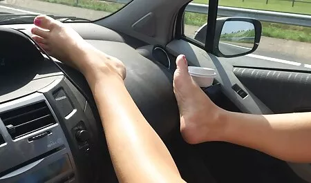 As crianças pequenas vêem o falo do macho pela primeira vez e ficam vídeo pornô novinha envergonhadas, tiram a roupa interior e colocam-na no rosto.