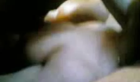 As tampas são resistentes na ponta da abertura vaginal que é frágil com uma pequena cabra videos caseiros brasileiros no topo com suas garras