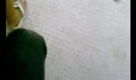 Freddy Krueger Filmes monstro queimado no Reino dos sonhos, fodendo meninas no porão video de pono brasileiro