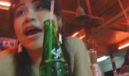 O cara comprou uma nova câmera vídeo pornô as gostosas e decidiu tentar com você seu Russo para filmar pornô caseiro de seu primeiro