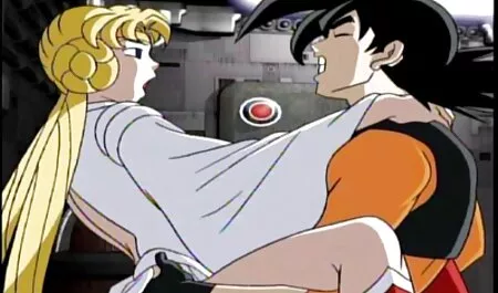 Ela pressionou a loira na cama com a alça de pele videos porno cu na boca e por trás com pisyun tão difícil