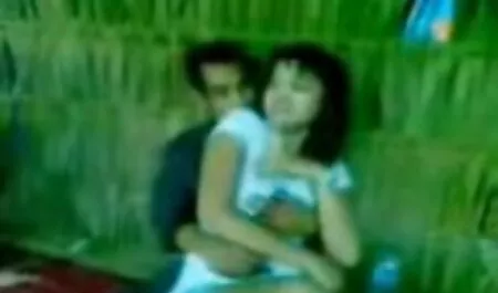 Ele torceu uma mulher muçulmana com pequenos tipos de câncer e invadir fortes órgãos reprodutivos no buraco Engraçado videos porno de kid bengala
